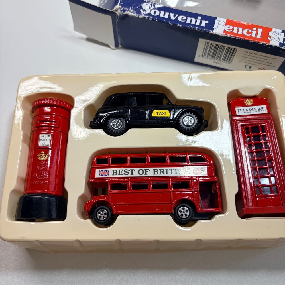 Souvenir London Street Scene Die-Cast Pencil Sharpeners Set Bus Taxi Phone Box - Picture 5 of 13